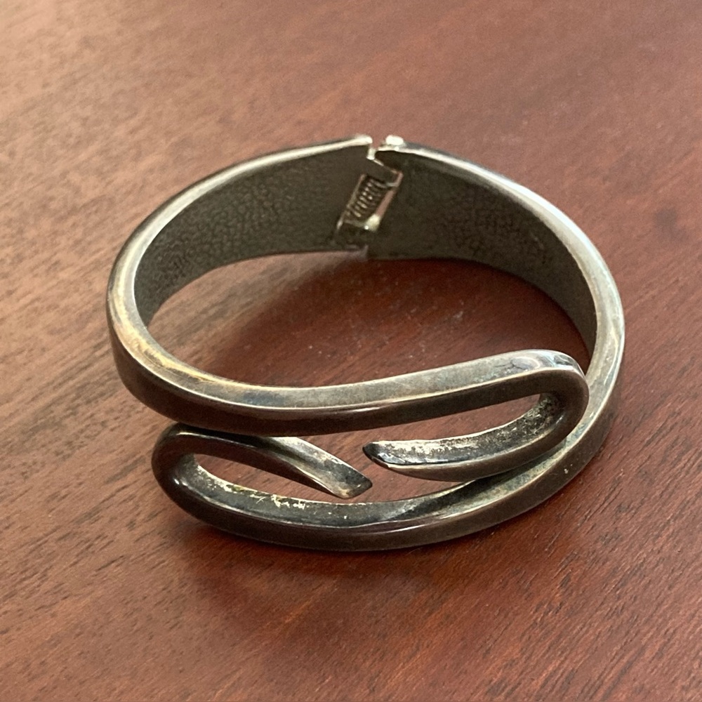 Vintage Infinity Hinged Cuff Bracelet – Silver Plated Sculptural Statement Piece